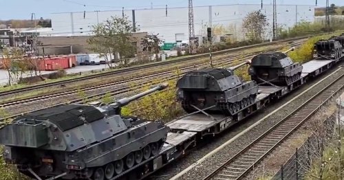Haubitzen auf dem Abstellgleis: Woher die Panzer am Hildener Bahnhof kamen