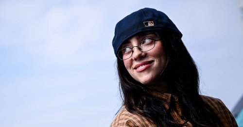„Passt auf euch auf“: Billie Eilish grüßt am Bahnsteig in Berlin