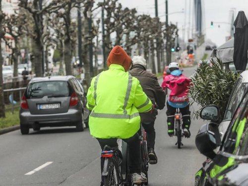 Verkehr in Düsseldorf: Diskussion um neuen Radweg spitzt sich zu