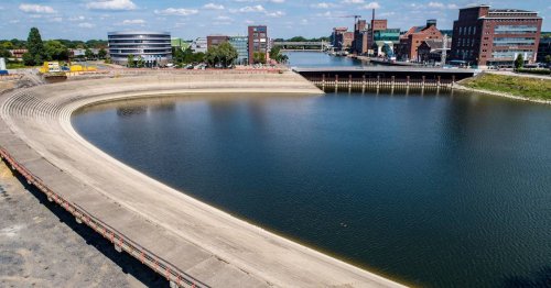 Millionen-Projekt in Duisburg: Stadt schließt Verkauf der ehemaligen „The Curve“-Fläche ab