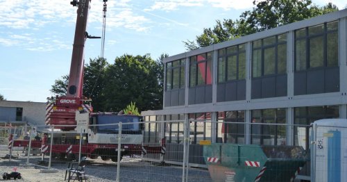 Awo betreut Anlage an der Heinrich-Lübke-Straße in Leverkusen: Container bieten Flüchtlingen Privatsphäre