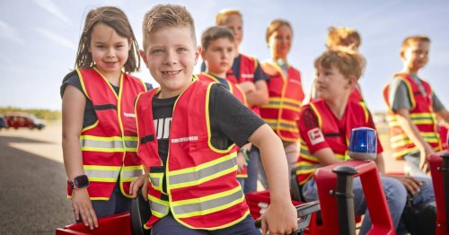 Nachwuchsförderung in Duisburg: In der Kinderfeuerwehr spielerisch Zusammenhalt erfahren