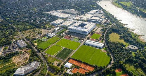 Zur Fußball-EM 2024: Kommt ein Fahrradparkhaus an die Düsseldorfer Arena?