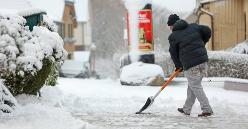 Rutschpartie vorbeugen: Wer muss Schnee und Eis vor dem Haus beseitigen?