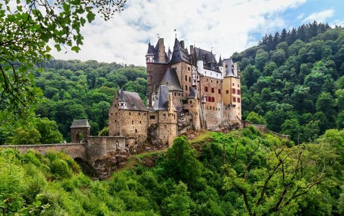 Von Schwerin bis Füssen: Ausladend barock oder märchenhaft - Deutschland schönste Schlösser und Burgen