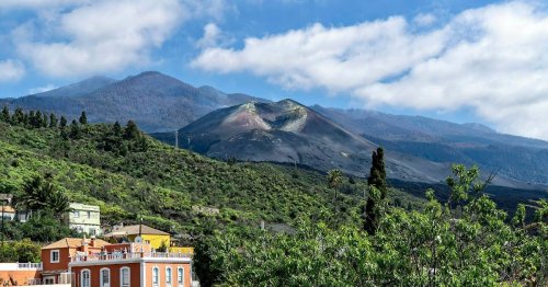 Nach Vulkanausbruch auf La Palma: Deutsches Rentnerpaar schenkt spanischer Familie ein Haus