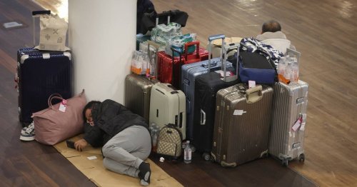 Dienstag wieder alles dicht: 1500 Reisende am Münchner Flughafen gestrandet