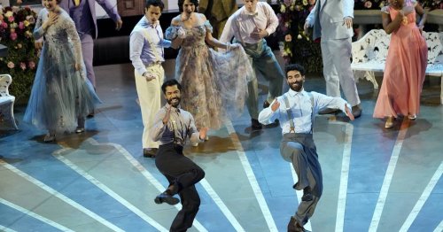 „Deutsche können nicht tanzen?“: Deutsche Botschaft tanzt in Dirndl und Lederhosen zu indischem Oscar-Gewinnerlied