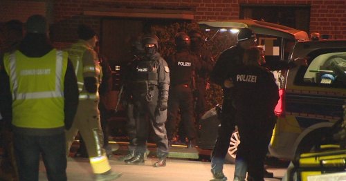 Polizei gibt Details bekannt: Täter liegt nach SEK-Einsatz in Kleve noch im Krankenhaus