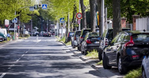 Verkehr in Düsseldorf: Was die Absage an teureres Anwohnerparken für die Verkehrswende heißt