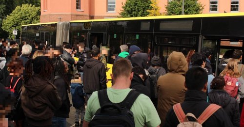Störung am Mönchengladbacher Hauptbahnhof: Zugverkehr eingeschränkt – Regionalexpress musste evakuiert werden