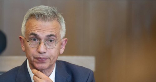 Nach mehreren Skandalen: Frankfurter Oberbürgermeister Feldmann gibt Rücktritt bekannt
