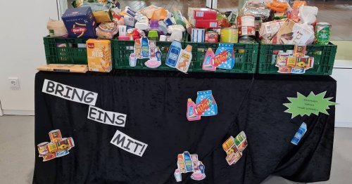 „Bring eins mit“: Gesamtschule organisierte Sammelaktion für die Klever Tafel