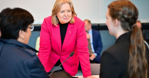 Drei Argumente gegen Vorschlag der Arbeitsministerin: Warum Beamte das Renten-Problem nicht lösen