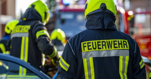 Verpuffung in Düsseldorf: Acht Menschen nach Explosion in Notunterkunft