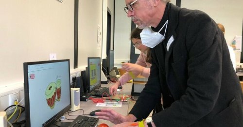 Zukunftslabor in Weseler Konrad-Duden-Realschule: Wie man auf einer Tomate trommelt