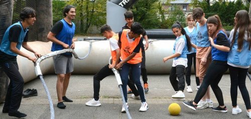 Programm „Aufholen nach Corona“ an der Realschule: Menschlicher Kicker ersetzt Unterricht