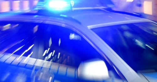 Verdacht auf Drogen am Steuer in Wachtendonk: Sprinter-Kleinbus verursacht Auffahrunfall: Golf-Fahrer schwer verletzt