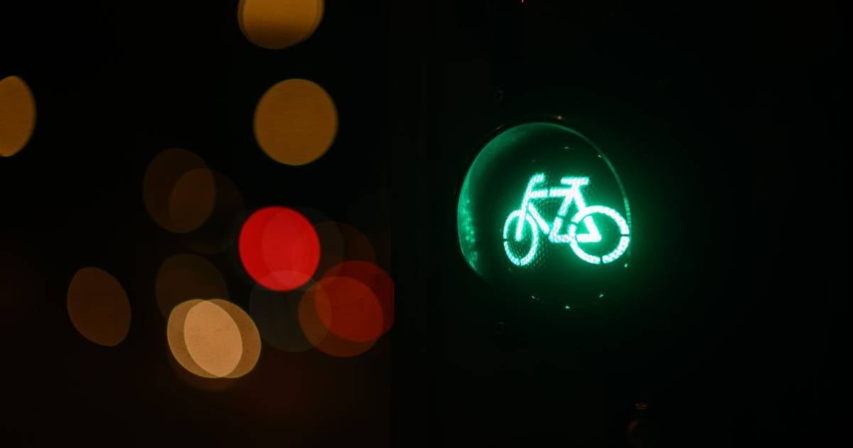 Unfall in Bochum: Auto erfasst Radfahrerin – 48-Jährige schwer verletzt