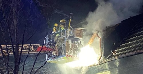 Großeinsatz für Feuerwehr in Xanten: Haus brennt – Bewohner können sich retten