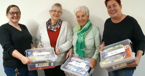 Spende des Kinderschutzbundes: Materialkisten für Sekundarschüler in Alpen