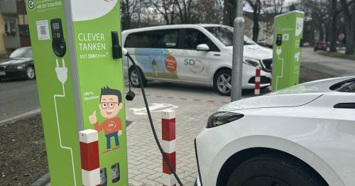 Stadtwerke Dinslaken: Vier neue Ladepunkte für E-Autos an der Feldstraße