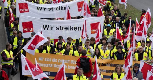 Nach 35-Stunden-Streik: Verdi und Lufthansa setzen Tarifgespräche fort