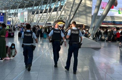 Flughafen Düsseldorf: Von Palma aus direkt in die Gefängniszelle