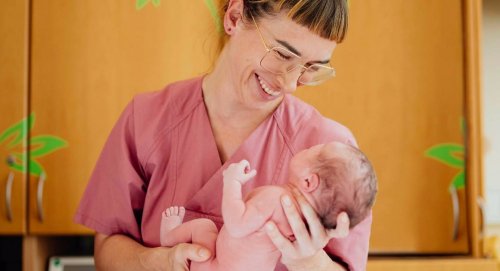 Krankenhaus in Moers: Hebammenkreißsaal soll die natürliche Geburt unterstützen