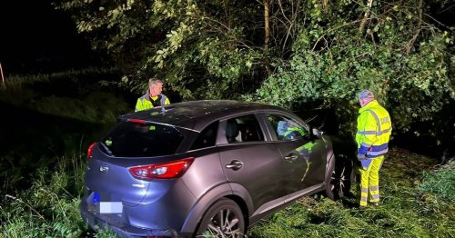 Verfolgungsjagd auf der A57: Fahrer flüchtet mit gestohlenem Auto vor der Polizei