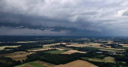 Wetter in NRW: Am Donnerstag gibt’s Hitze und Gewitter - Wochenende sonnig