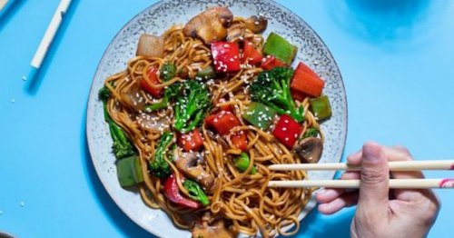 Meat Free Mondays: Tasty Tofu and Vegetable Chow Mein in four easy steps