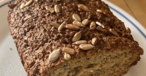 How to make delicious and healthy gluten free porridge bread with 5 ingredients