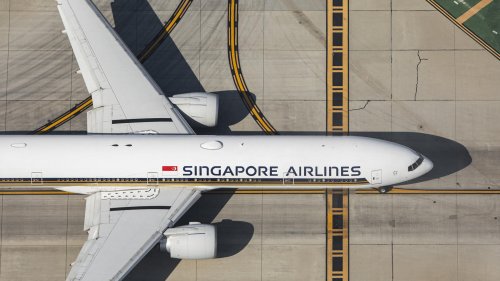Schock-Moment für 400 Fluggäste: Flugzeug der Singapore Airlines verliert 7000 Meter Höhe