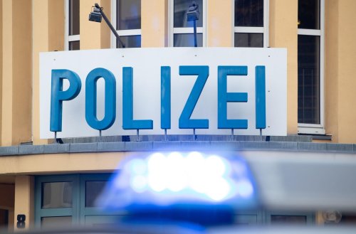 Getötete Frau in Wohnung: Suche mit Video nach Täter