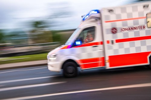 Zwei Verletzte nach Frontalzusammenstoß bei Bad Dürrenberg