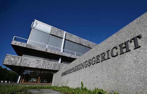 Verhandlung über Anfechtung der Vaterschaft