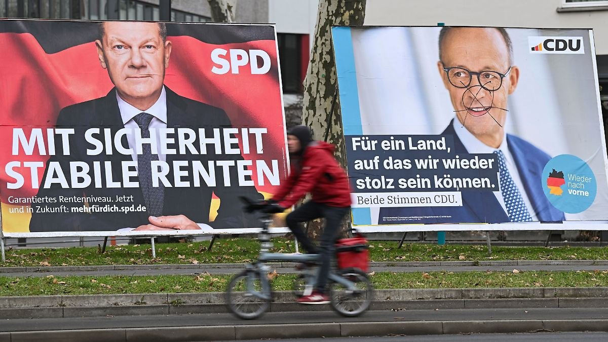 Mann läuft mit Axt durch Leipzig