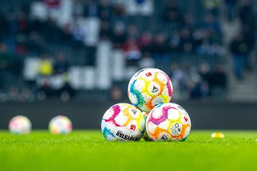 Holstein Kiel spielt am 19. Mai gegen den FC St. Pauli