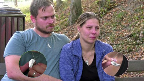 Fall Joel aus Pragsdorf: Kathleen und Till tragen Engelsflügel für ihren getöteten Sohn