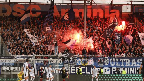 20-Minuten-Unterbrechung wegen Pyro! Relegation in Wiesbaden drohte Abbruch