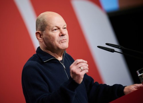 Scholz hält Zeitplan für Öl-Embargo - Arbeitsplätze bei PCK
