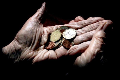 Vielen Frauen droht eine Rente von weniger als 1200 Euro