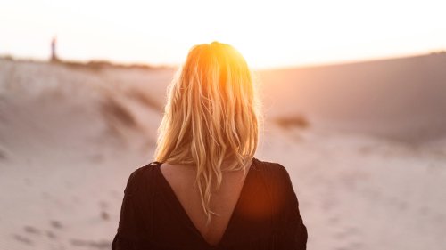 Hitze, Meer, Sonne: Können Haare auch Sonnenbrand bekommen?