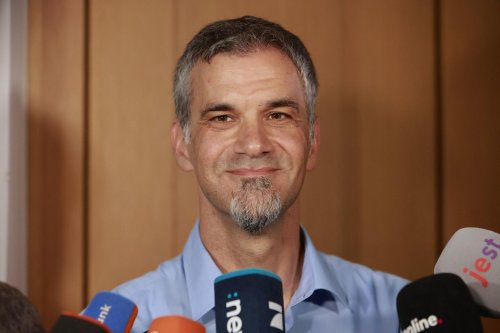 AfD scheitert in Nordhausen: Amtsinhaber bleibt Stadtchef