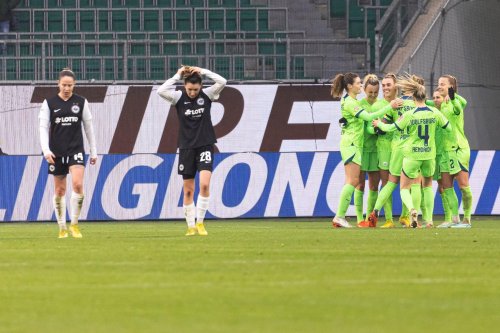 Wolfsburgs Frauen gewinnen gegen Frankfurt mit 5:0