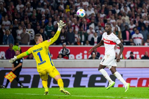 Wieder nicht zu stoppen: VfB klettert dank Guirassy an die Spitze