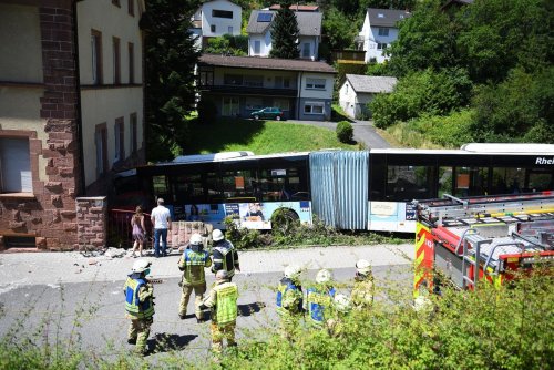 18 Verletzte bei Busunfall in Heidelberg