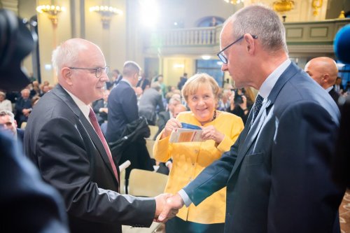 Merz würdigt Kohl bei Veranstaltung der Kanzler-Stiftung