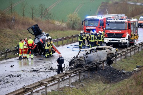 Ermittlungen nach Unfall mit sieben Toten in Thüringen